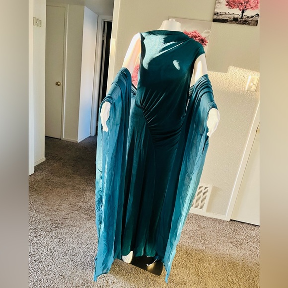 Teal blue Cloak sleeve caot and Ruched side dress🥰unwear and unused party dress - Picture 4 of 7